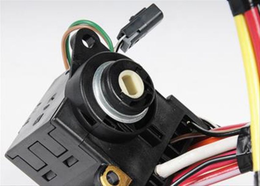 ACDelco GM Genuine Parts Ignition Switches for 1997-1998 CENTURY, 1997-2003 GRAND PRIX, 1997-2004 REGAL - 26068757
