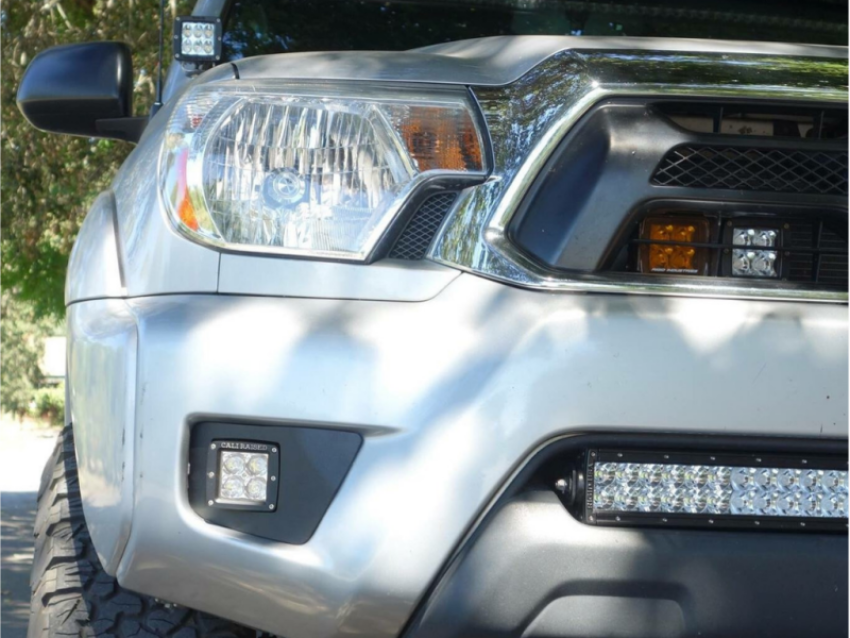 Cali Raised LED CR2457 Cali Raised 2012-2015 Toyota Tacoma Fog Light Pod Replacements Brackets Kit - W/ 3X2 18 Amber Pods