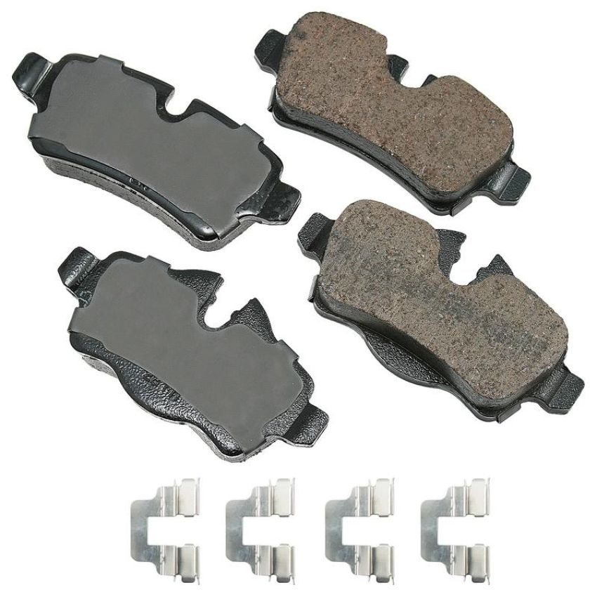 Akebono EUR1309A Akebono EURO Ultra Premium Ceramic Disc Brake Pad Kit