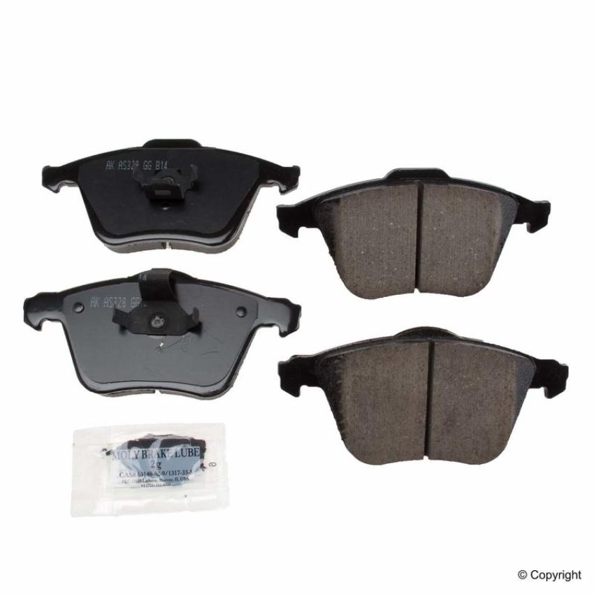 Akebono EUR915A Akebono EURO Ultra Premium Ceramic Disc Brake Pad Kit