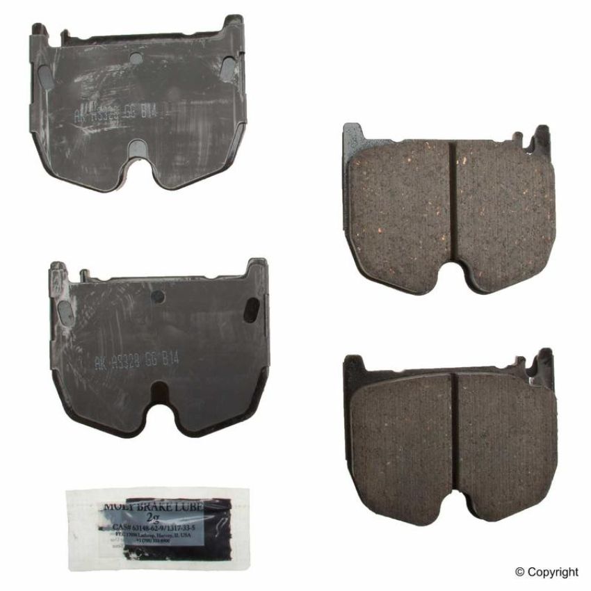 Akebono EUR983 Akebono EURO Ultra Premium Ceramic Disc Brake Pad Kit