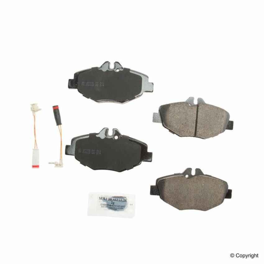 Akebono EUR987 Akebono EURO Ultra Premium Ceramic Disc Brake Pad Kit