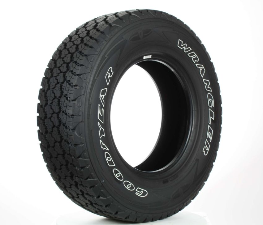 GOODYEAR Wrangler Silentarmor 215/85R16 All-Season