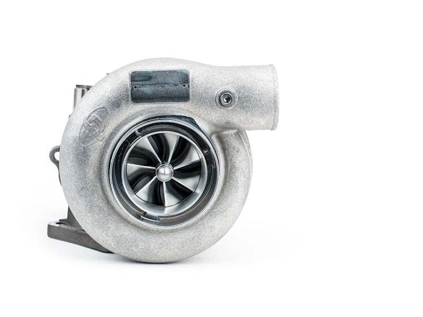 Forced Performance 2027060 Subaru WRX/STI XR Blk 82HTZ Turbo 84mm CH10CM Turbine Hsg Internal WG w/Oil Line