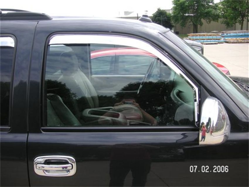 Putco 480015 00-06 Chevrolet Tahoe (Front Only) Element Chrome Window Visors