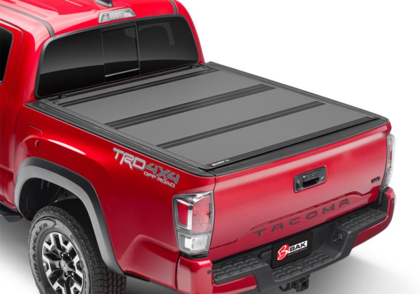 BAK 448446 2024 Toyota Tacoma 5ft Bed Flip MX4 Bed Cover