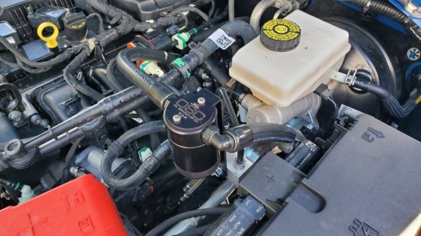 J&L 3078D-B 21-21.5 Ford Bronco 2.3L Ecoboost Passenger Side 3.0 Oil Separator - Black Anodized