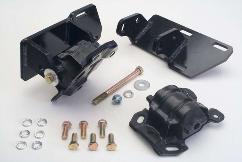 TRANS-DAPT TRA4406 SBC Into 4WD S-10 Conver Motor Mounts