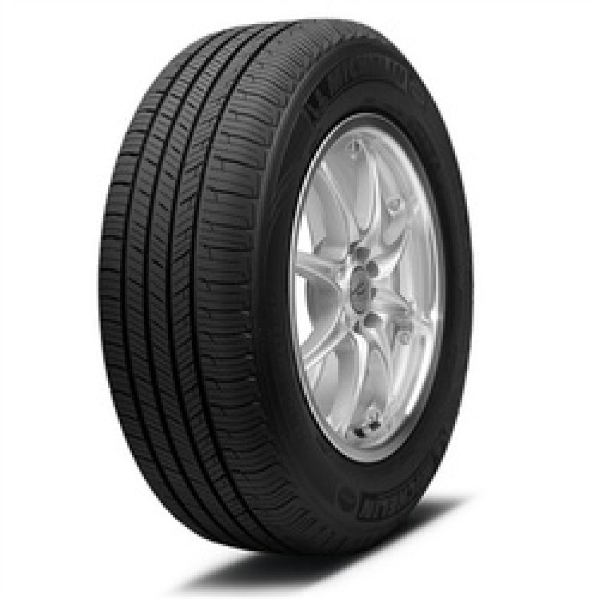 MICHELIN Defender XT 215/60R17 All-Season