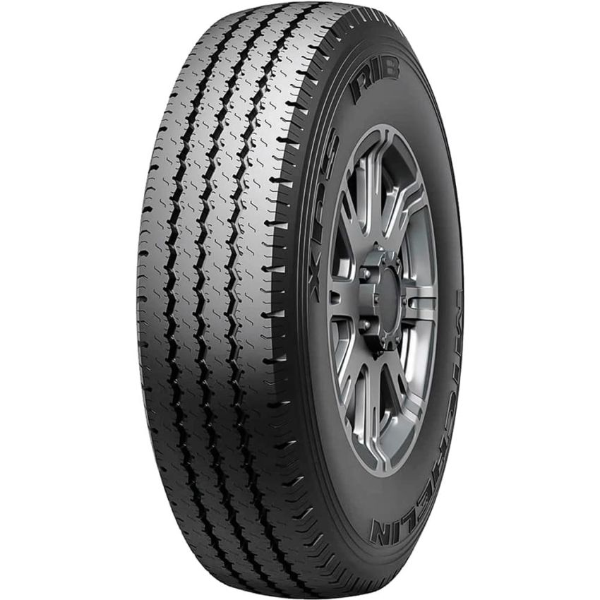 MICHELIN XPS Rib 235/85R16