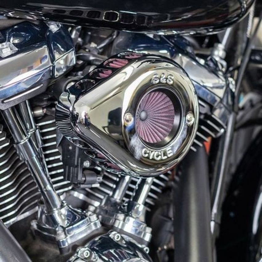 S&S Cycle 170-0717A 2017+ M8 Models Stealth Air Stinger Kit w/ Chrome Teardrop