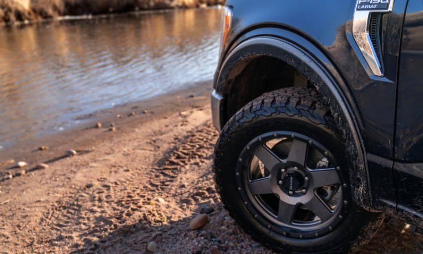 21-   Ford F150 OE Style Fender Flares