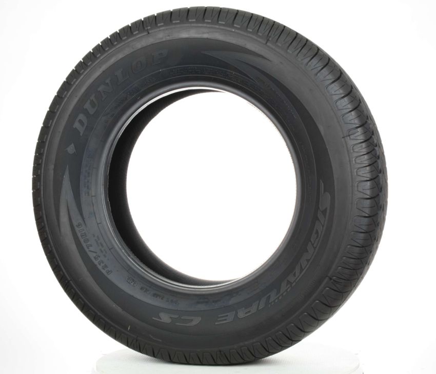 DUNLOP Signature CS 235/65R17 All-Season