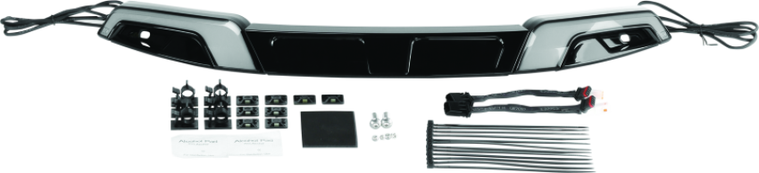 Kuryakyn 2949 Tracer Windshield Trim 14-Up FLH Models Black