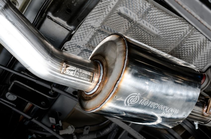 AWE Tuning 3015-33101 20-21 Jeep Gladiator JT 3.6L Tread Edition Cat-Back Dual Exhaust - Diamond Black Tip
