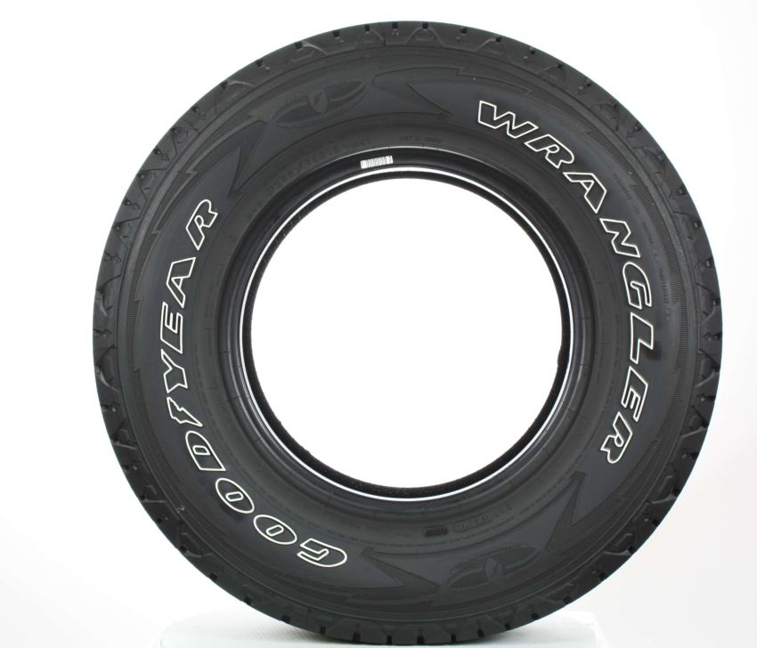 GOODYEAR Wrangler Silentarmor 215/85R16 All-Season