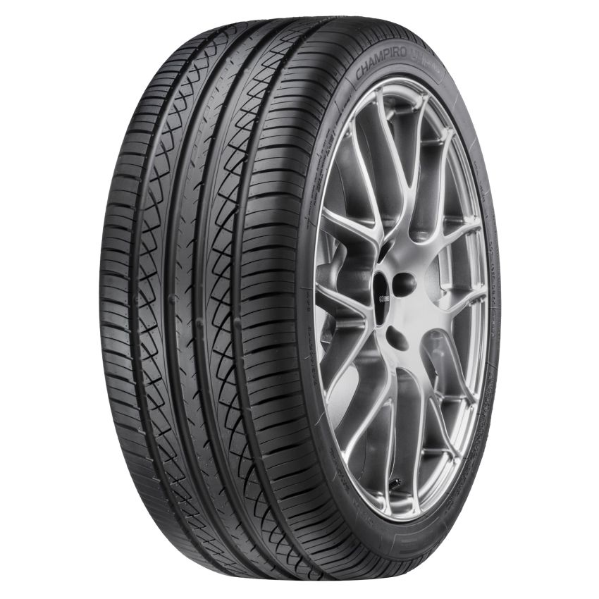 PIRELLI Cinturato P7 235/40R19 Summer