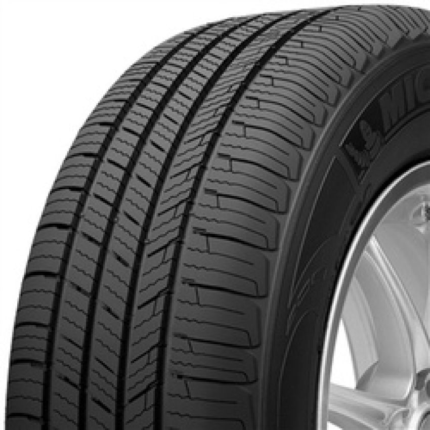 MICHELIN Defender XT 235/65R16 All-Season