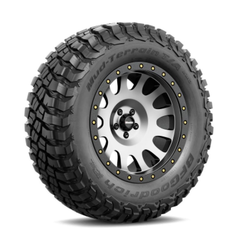 BFGOODRICH Mud-Terrain T/A KM3 R17 All-Season