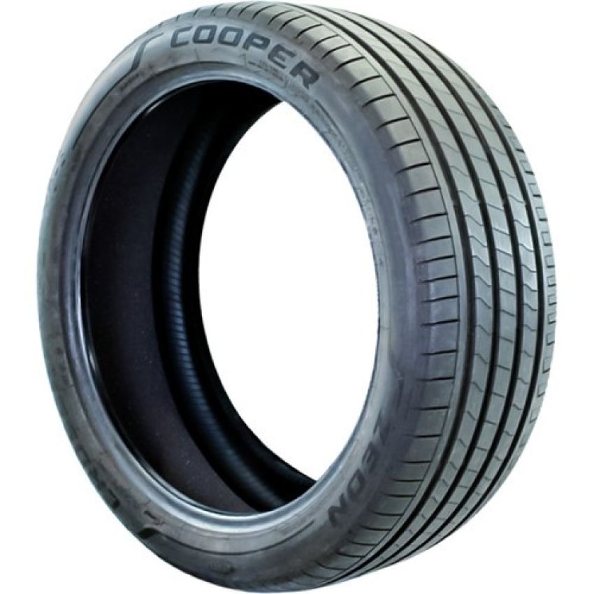 COOPER Zeon Crossrange NRT 275/40R22 All-Season