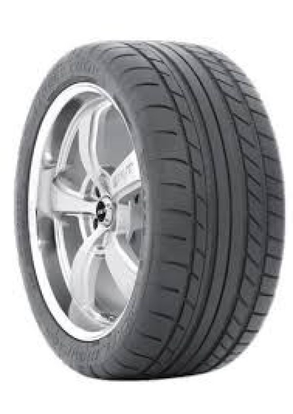 MICKEY THOMPSON Street Comp 275/35R20