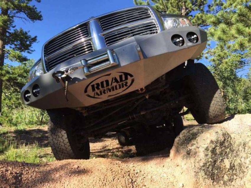 Road Armor 44030B 02-05 Dodge 1500 Stealth Front Winch Bumper - Tex Blk