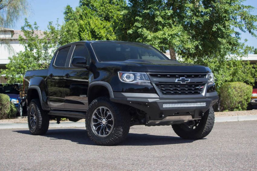 Addictive Desert Designs F371192740103 17-18 Chevy Colorado Stealth Fighter Front Bumper