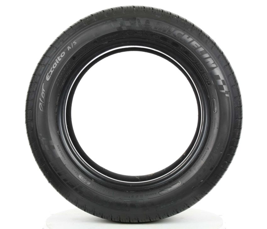 MICHELIN Pilot Exalto A/S 215/60R16 All-Season