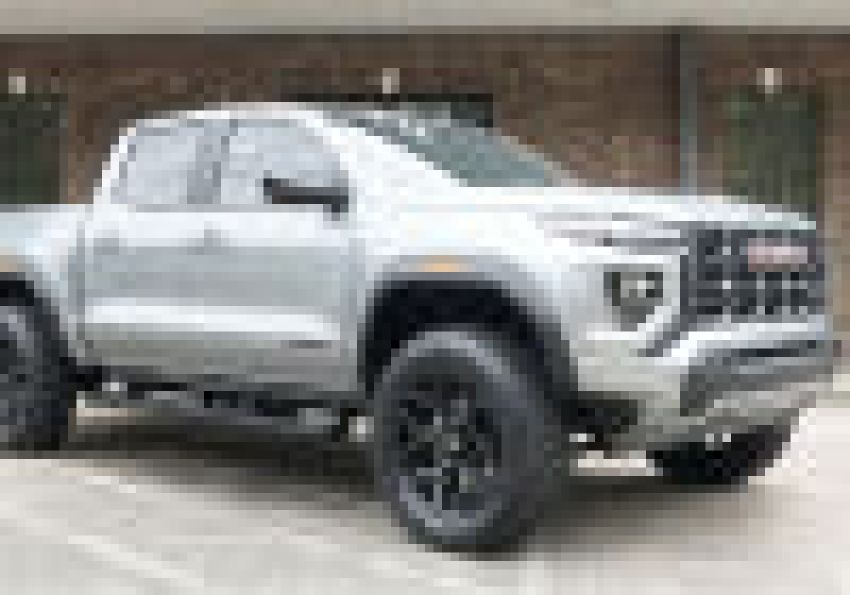 Superlift 40053 2023-2024 Chevy Colorado/GMC Canyon 4WD (Will NOT fit ZR2 models) 2 Inch GM Leveling Kit