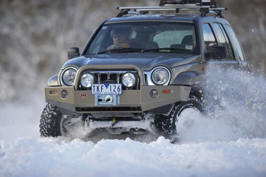 ARB 3450180 Combar 02-05 Jeep Cherokee KJ