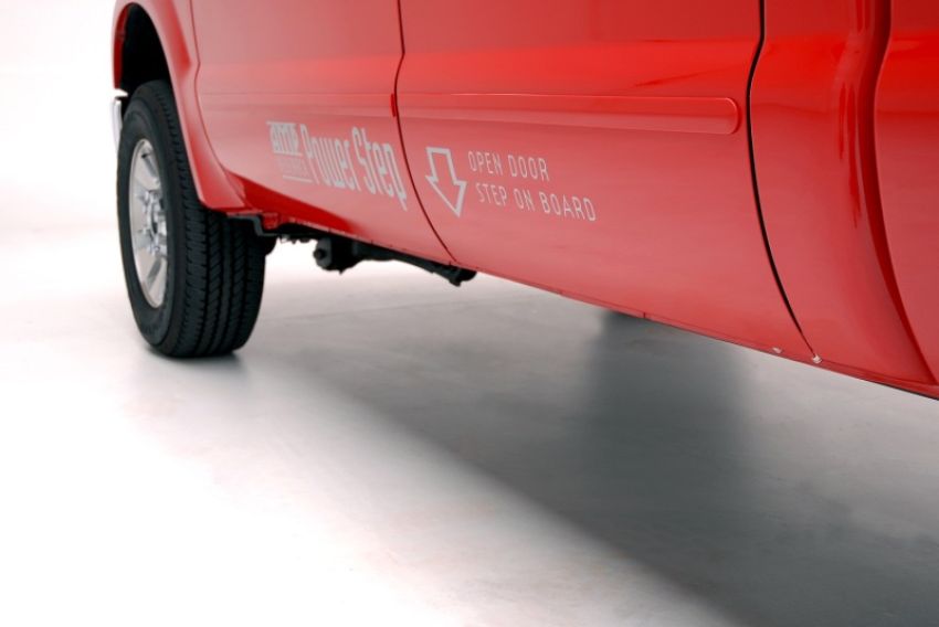 AMP Research 75104-01A 2004-2007 Ford F250/F350/450 All Cabs PowerStep - Black