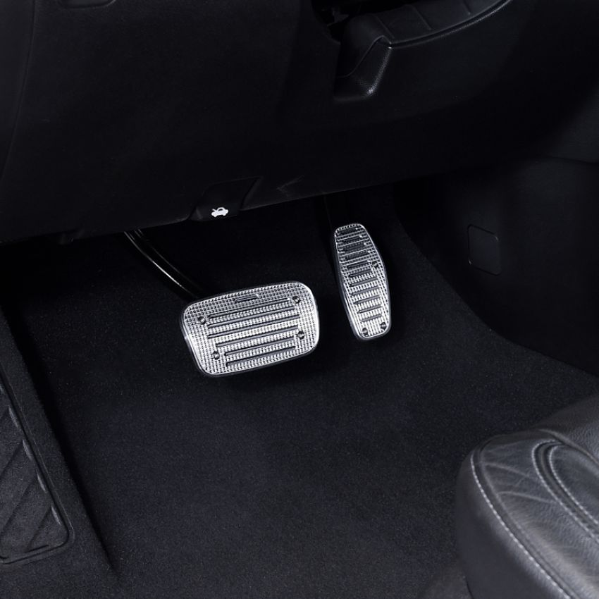 Putco 932190 2020 RAM HD 2500/3500 (Kit) Incl Accelerator / Brake Liquid Pedals - Track Design