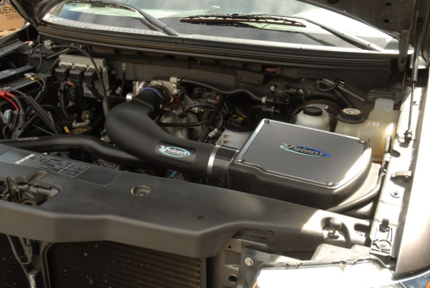 Volant 19746 Oiled Filter Closed Box Air Intake