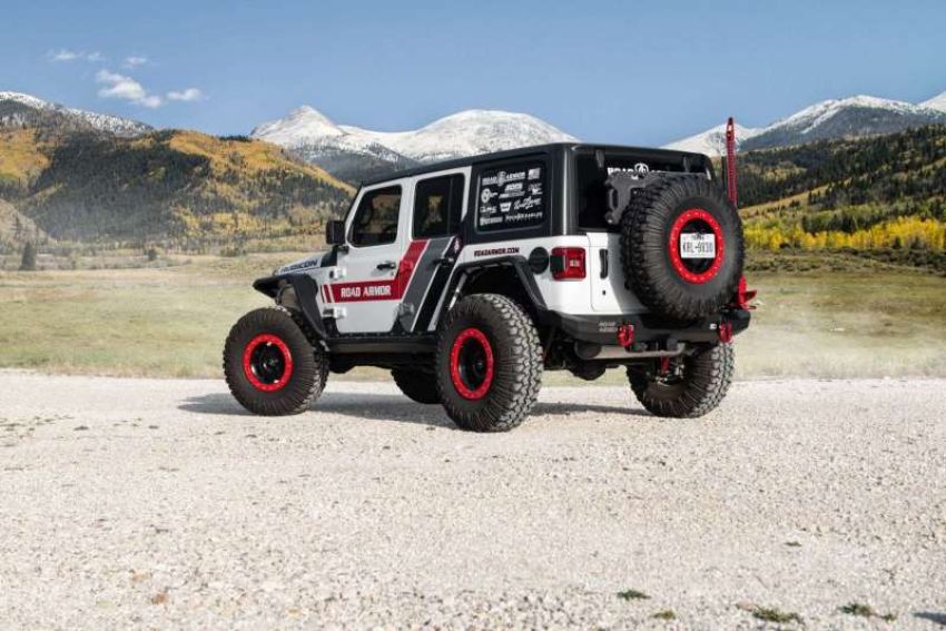 Road Armor 5182R1B-TC 18-20 Jeep Wrangler JL Stealth Rear Bumper Mid Width w/Tire Carrier Assembly - Tex Blk