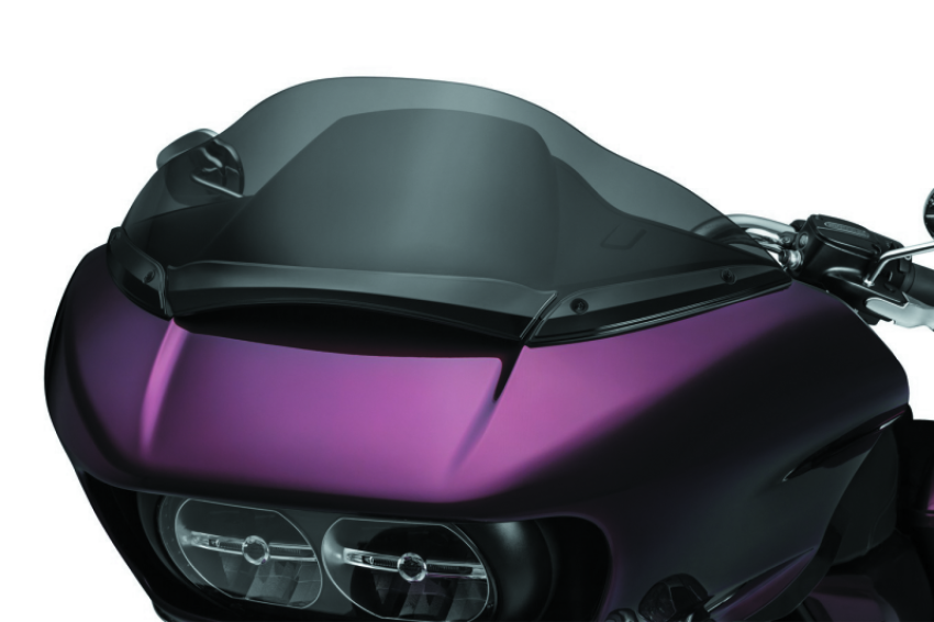 Kuryakyn 2635 Windshield Center Trim Gloss Black