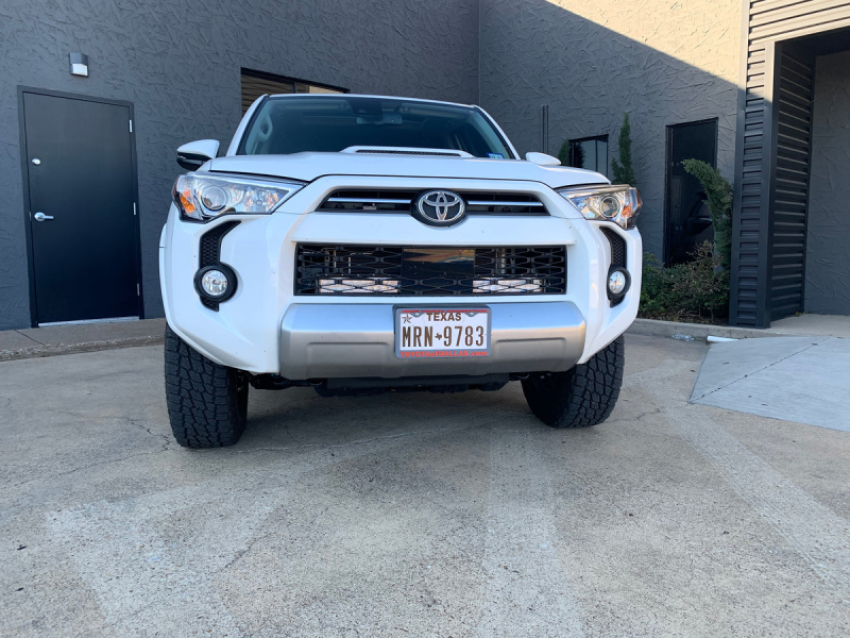 Cali Raised LED CR2492 Cali Raised 14-24 Toyota 4Runner 32In Hidden Grille LED Light Bar Brackets - w/ Light Bar