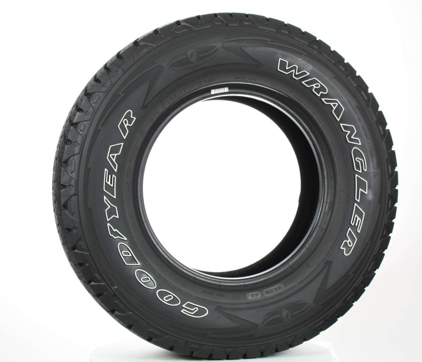 GOODYEAR Wrangler Silentarmor 215/85R16 All-Season