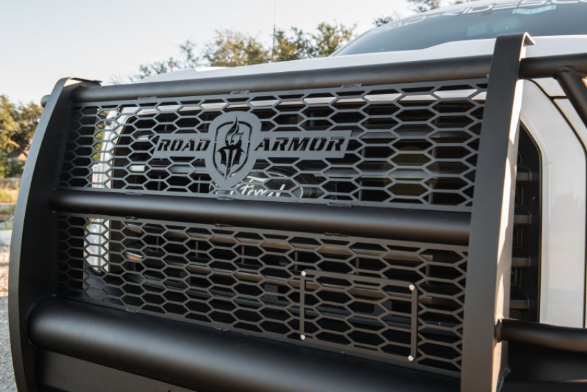 Road Armor 615VF6B 15-17 Ford F-150 Vaquero Front Bumper Full Guard - Tex Blk
