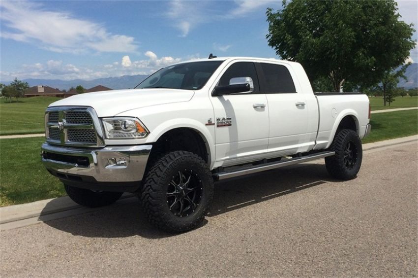 Tuff Country 35135 14-18 Dodge Ram 2500 4x4 5in Performance Lift Kit (No Shocks)