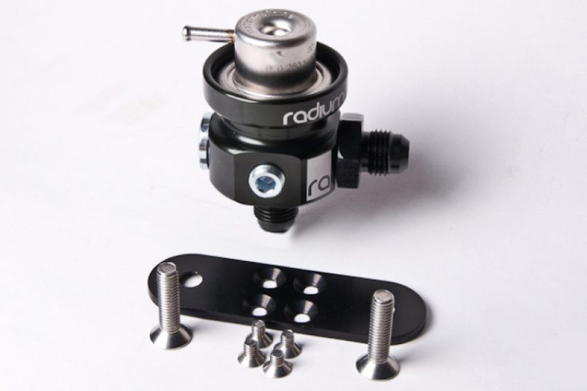 Radium Engineering 20-0010-00 FUEL PRESSURE REGULATOR, WITH 3 BAR BOSCH REGULATOR