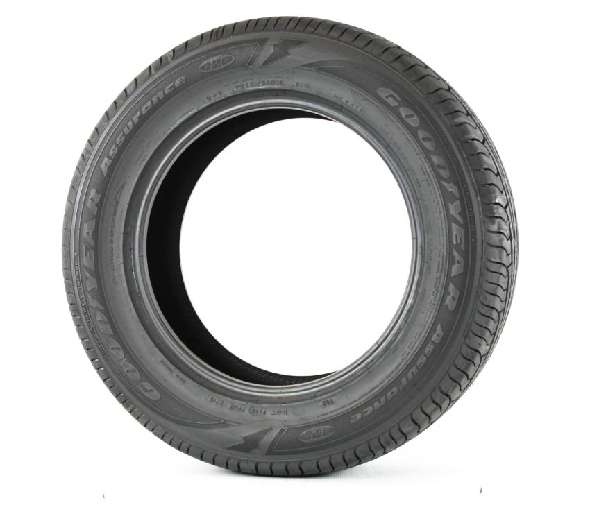 GOODYEAR Assurance Tripletred 225/60R16 All-Season