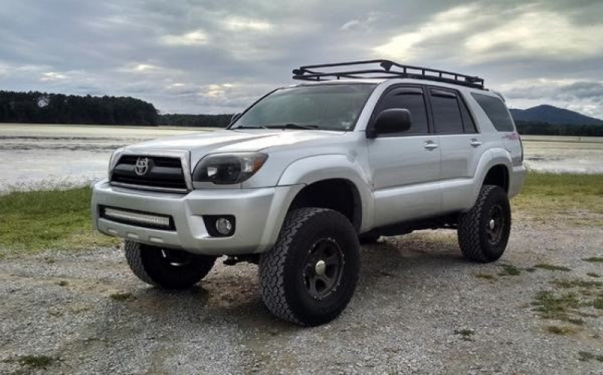 Cali Raised LED CR2507 Cali Raised 03-09 Toyota 4Runner 32In Lower Bumper Flush Led Light Bar Kit -Bumper Light Bar