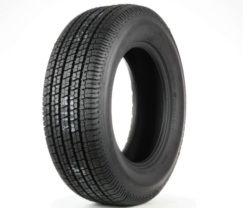 UNIROYAL Laredo Cross Country 265/75R15 All-Season