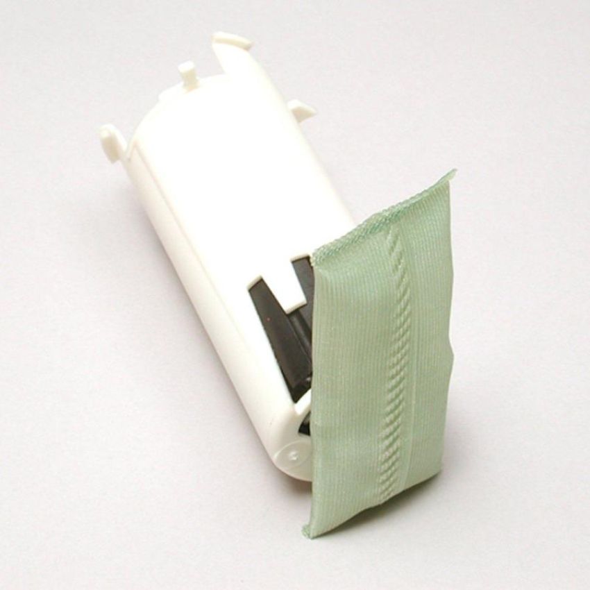 DELPHI FE0077 Fuel Pump and Strainer Set