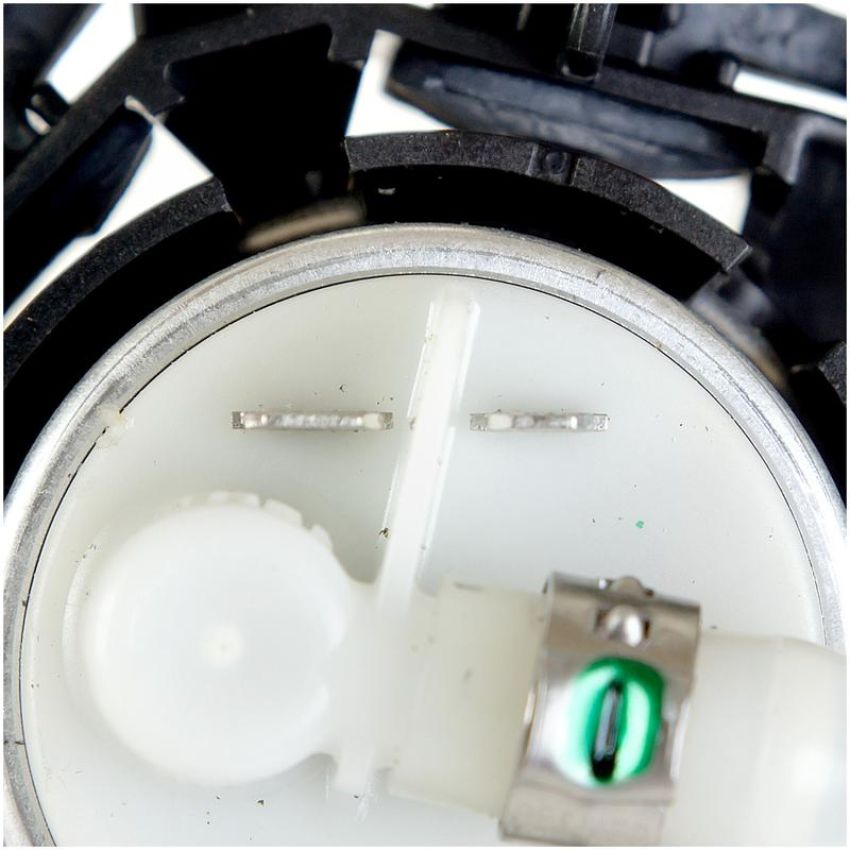 DELPHI FE0725 Fuel Pump and Strainer Set