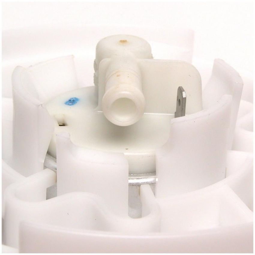 DELPHI FG0418 Fuel Pump and Strainer Set