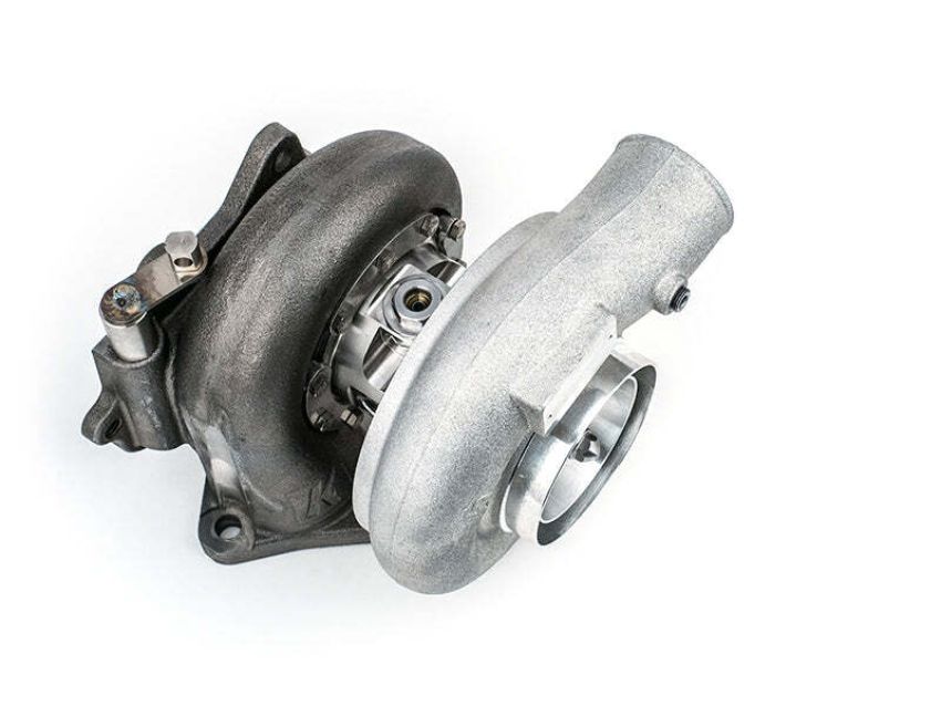 Forced Performance 2027062-0502010 Subaru STI XR Blk 82HTZ Turbo 84mm Black Housing Ext WG w/Oil Line (D/S Only)
