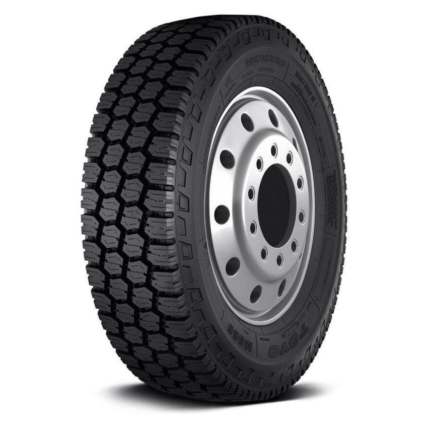 TOYO M655 225/70R19.5 Winter