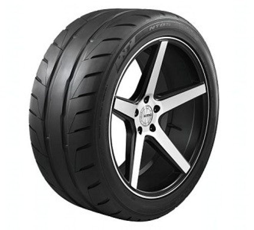 NITTO 225/40ZR19 NT-05 93W 26.2 2254019