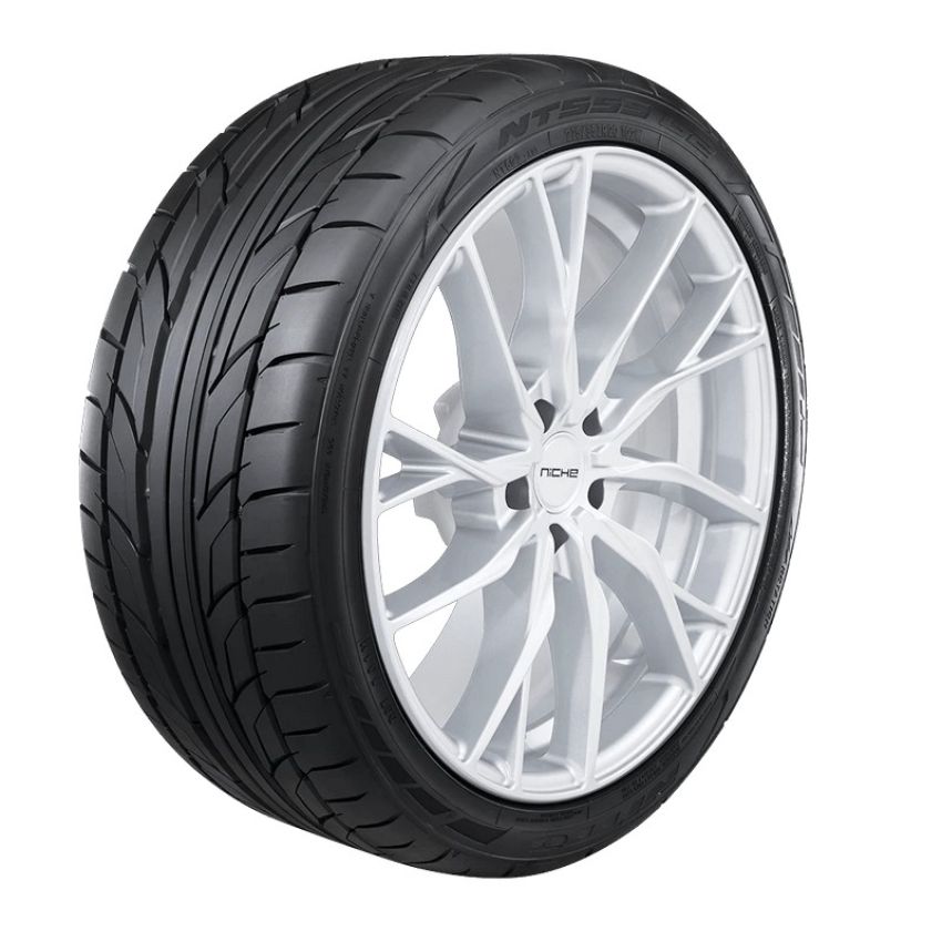 NITTO NT555 G2 285/40R18 Summer
